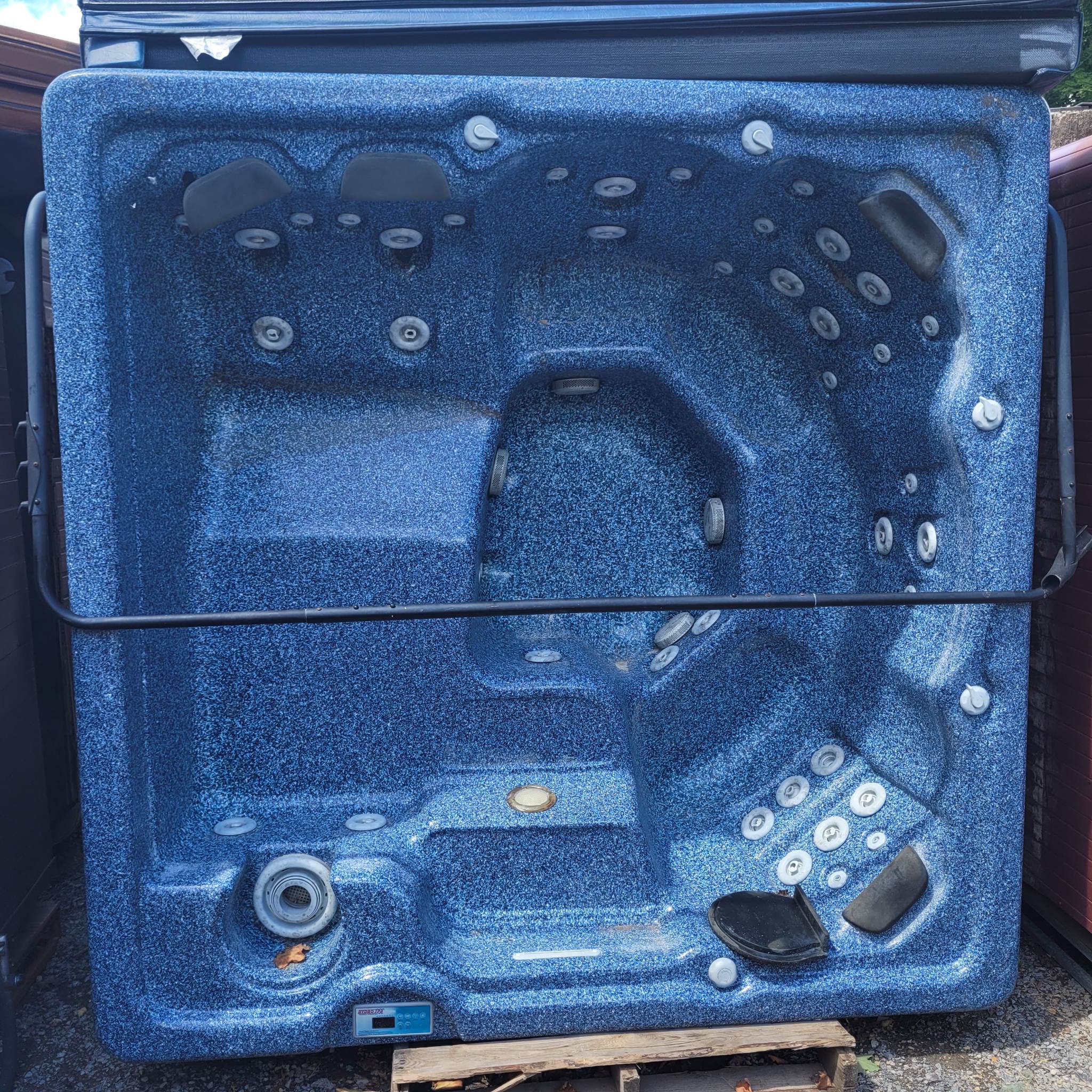 Refurbished Hot Tubs PoolsHQ