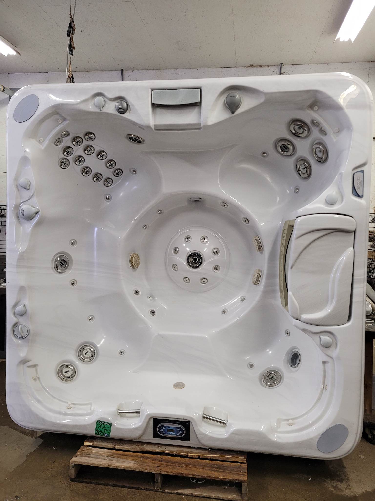 Refurbished Hot Tubs PoolsHQ